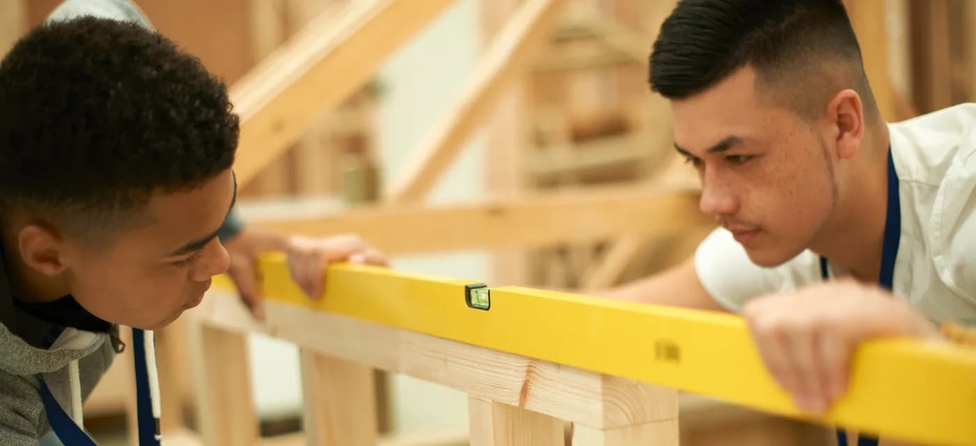 cpc50220-diploma-of-building-and-construction-in-australia-career-path-salary-job-outcomes